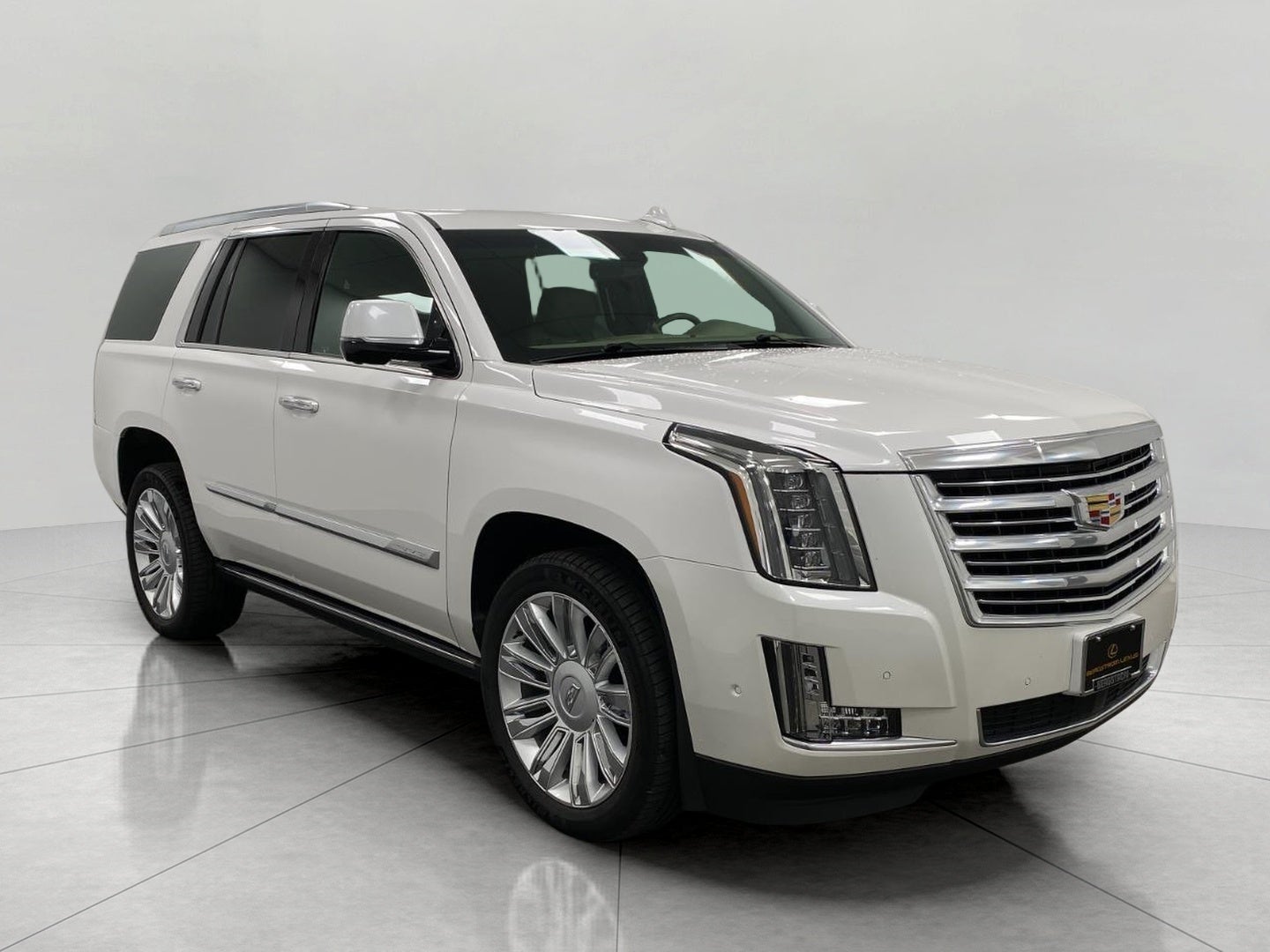 2020 Cadillac Escalade 4WD 4dr Platinum in Crystal White Tricoat — front three-quarter view