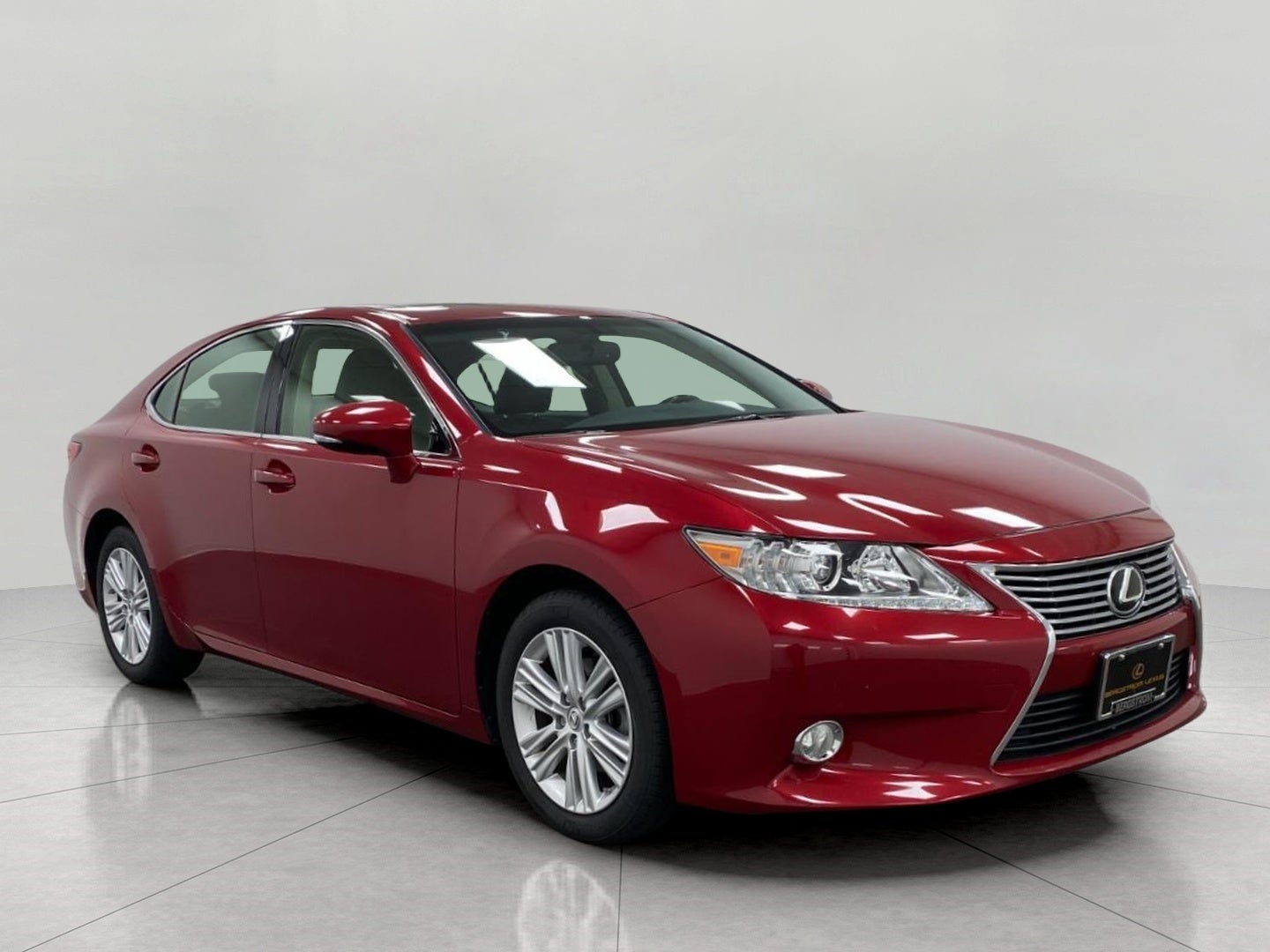 2015 Lexus ES 350 4dr Sdn in Matador Red Mica — front three-quarter view